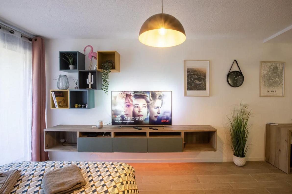 Studio Terrasse & Parking Gratuit En Residence Nîmes Exterior photo