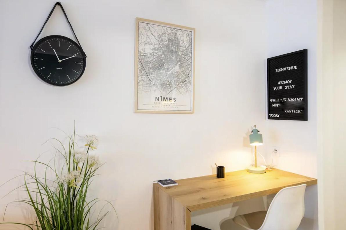 Studio Terrasse & Parking Gratuit En Residence Nîmes Exterior photo